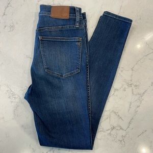 Madewell Tall 10” High-Rise Skinny in Danny Wash